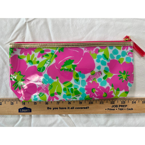 Lilly Pulitzer for Estee Lauder Pink Vinyl Makeup Bag - Picture 2 of 3